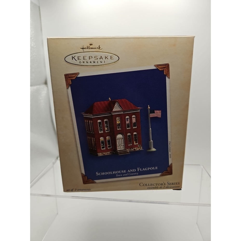 Hallmark Keepsake Ornament 2003 SCHOOLHOUSE AND FLAGPOLE ‎ Original Box! (480)
